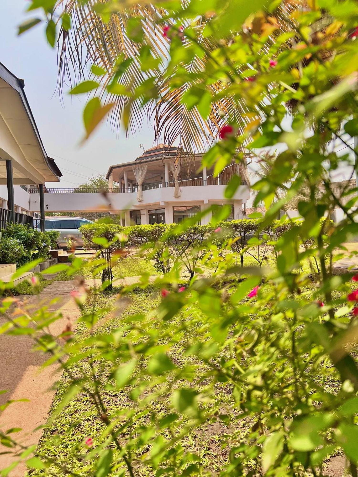 Paloma Guest House Kenema Eksteriør billede