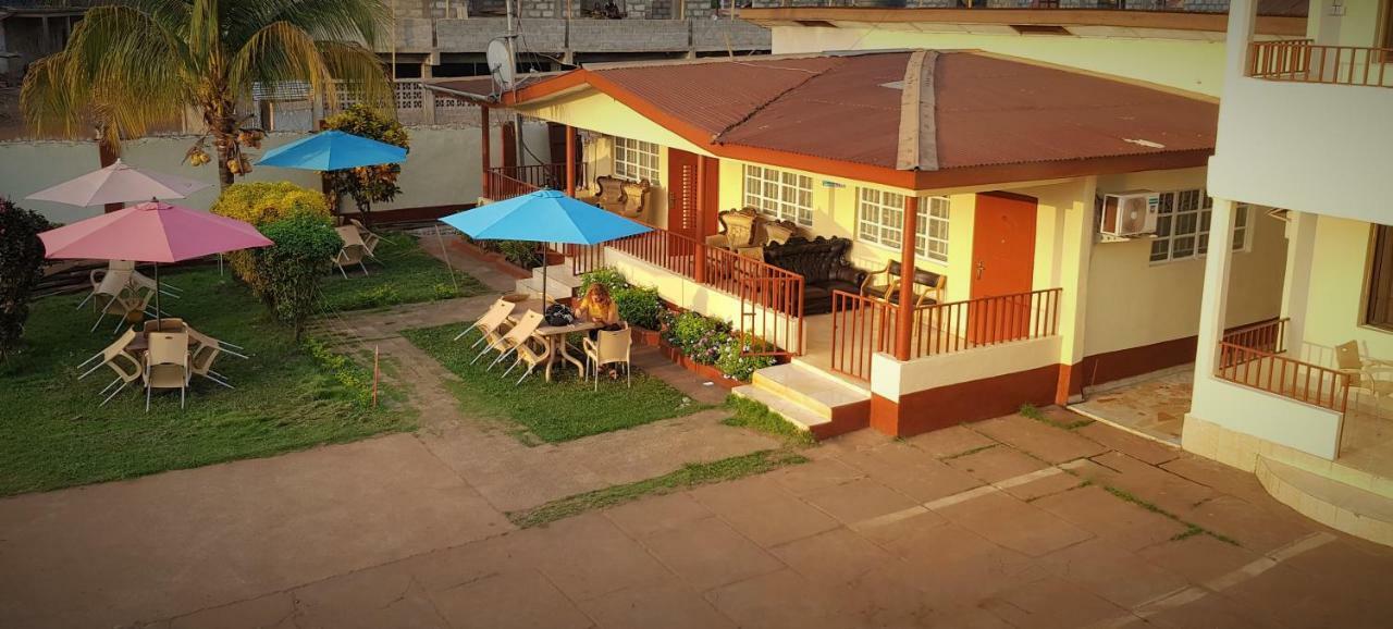Paloma Guest House Kenema Eksteriør billede